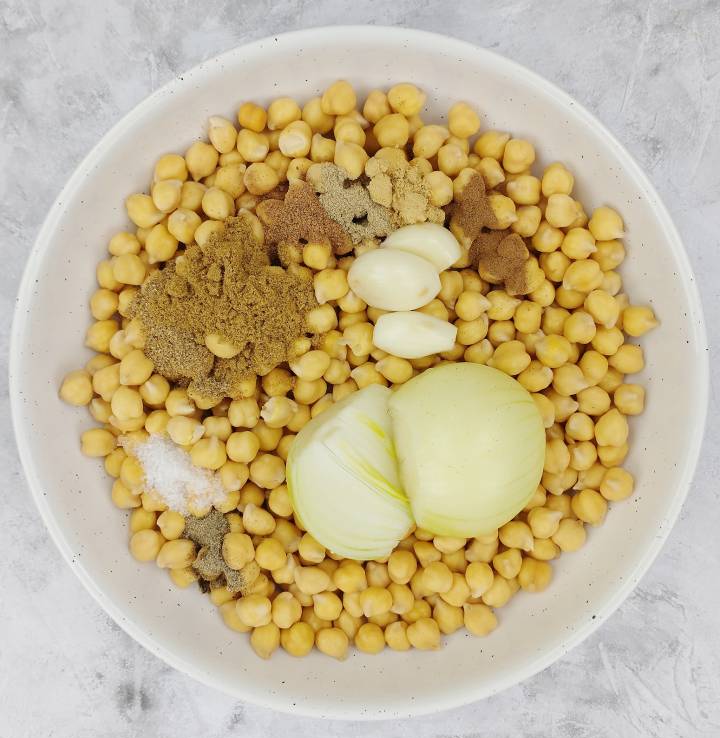 Falafel i sos tahini